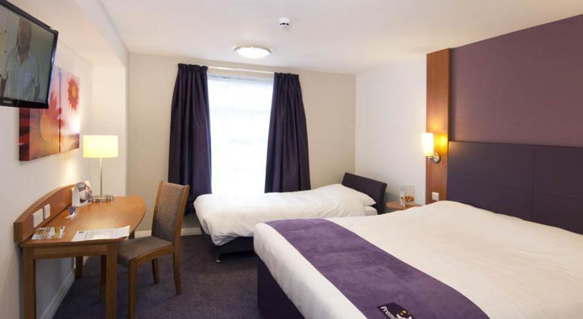 Premier Inn Утоксетър Стая снимка