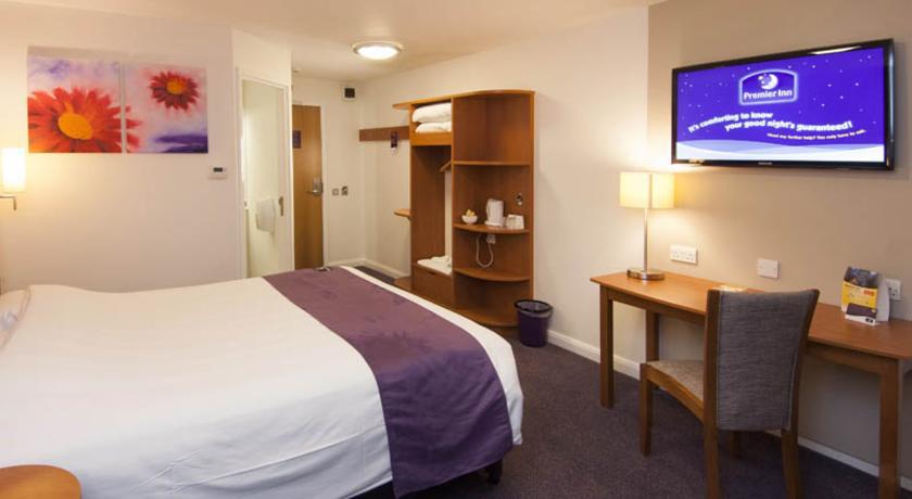Premier Inn Утоксетър Екстериор снимка