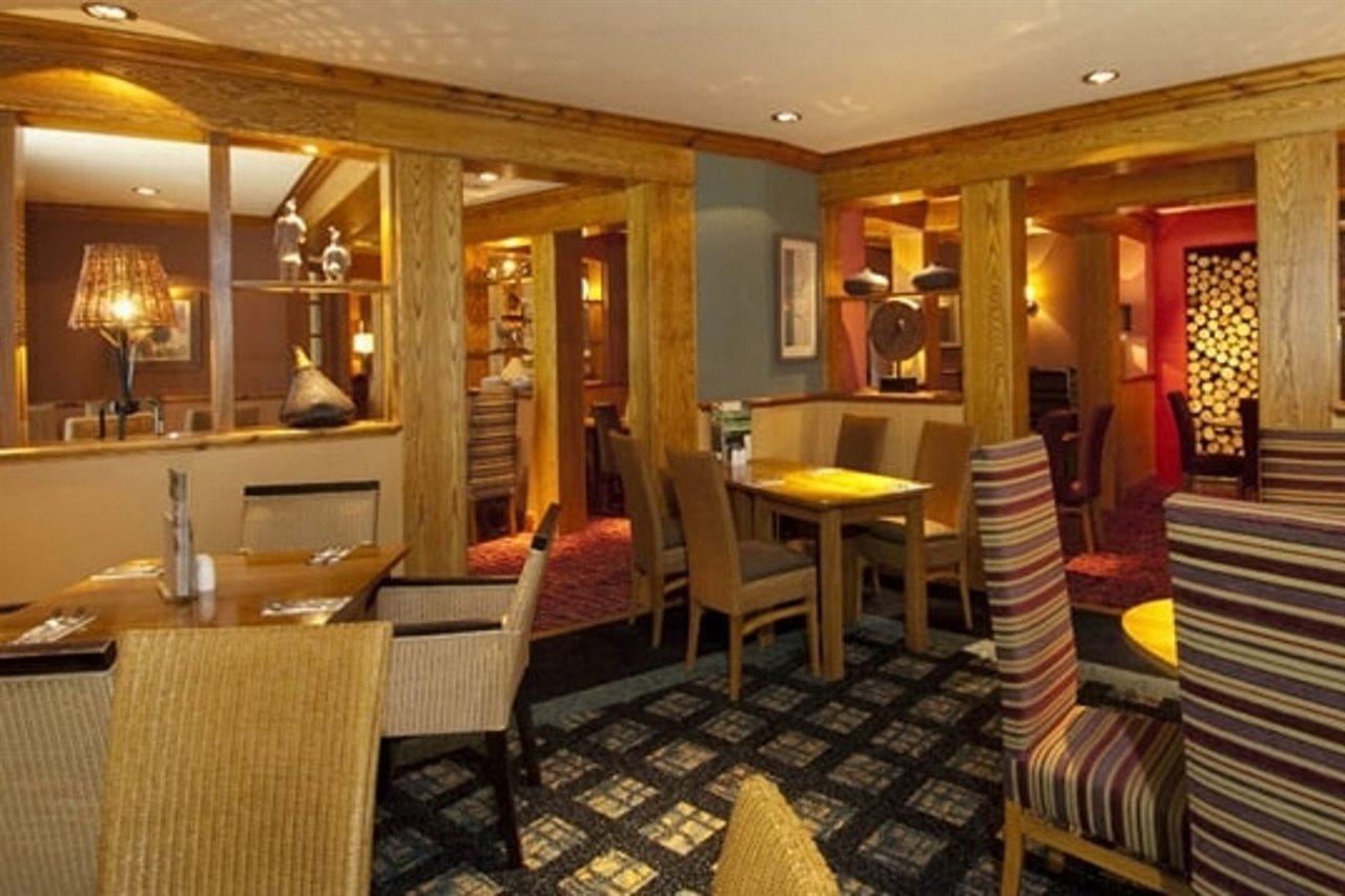 Premier Inn Утоксетър Екстериор снимка